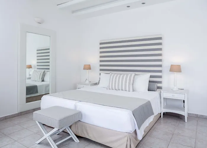 Archipelagos - Small Luxury Of The World